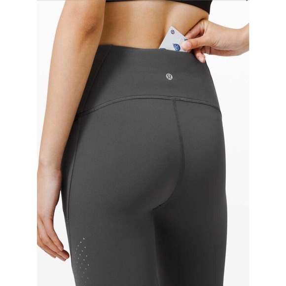 Women's Lululemon Uncovered Strength High-Rise Crop 23" Graphite Grey SZ 6 - Picture 3 of 16